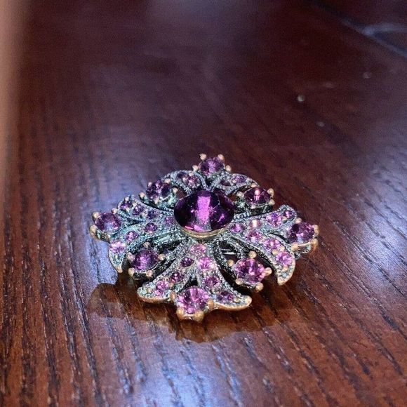 Purple Rhinestone Flourish Pin Brooch! - Picture 5 of 5